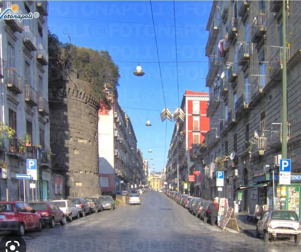 Dea'S Home Napoli 0*,  Italia